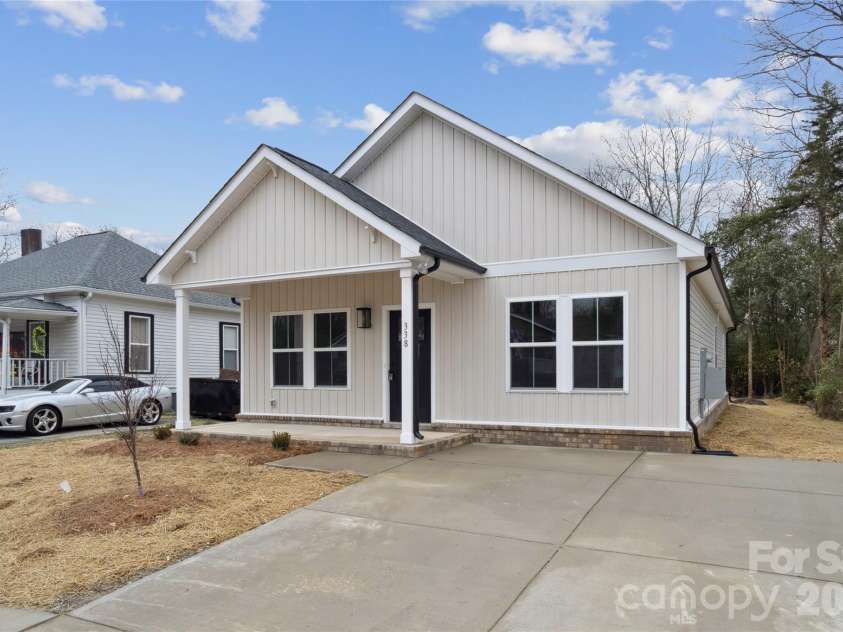 338 Walnut Street, Rock Hill, SC 28027.  MLS# CAR4349541, YatesRealty ID 14325. 