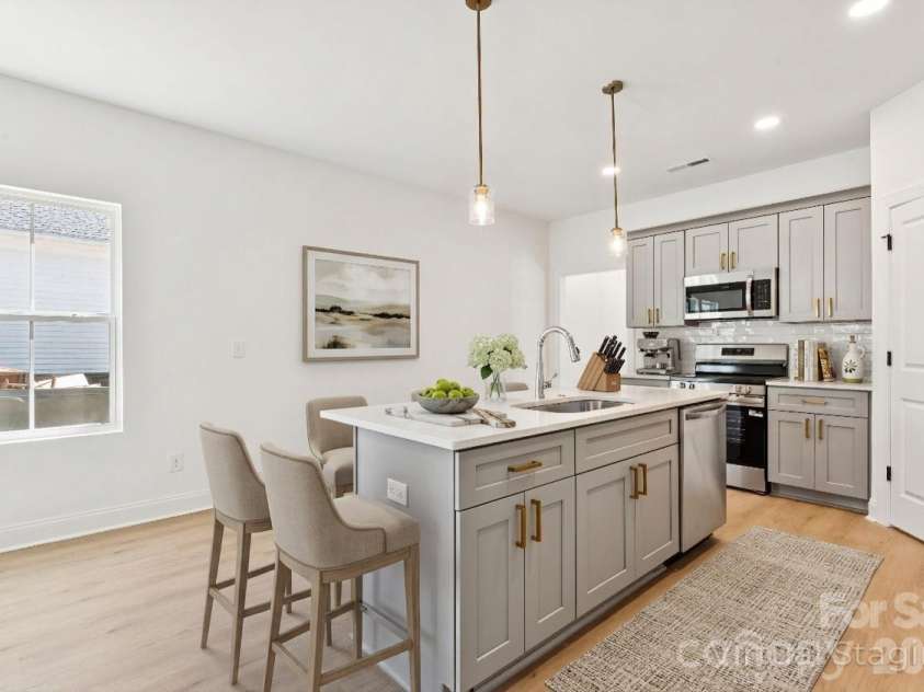 338 Walnut Street, Rock Hill, SC 28027.  MLS# CAR4349541, YatesRealty ID 14325. Photo has been virtually staged