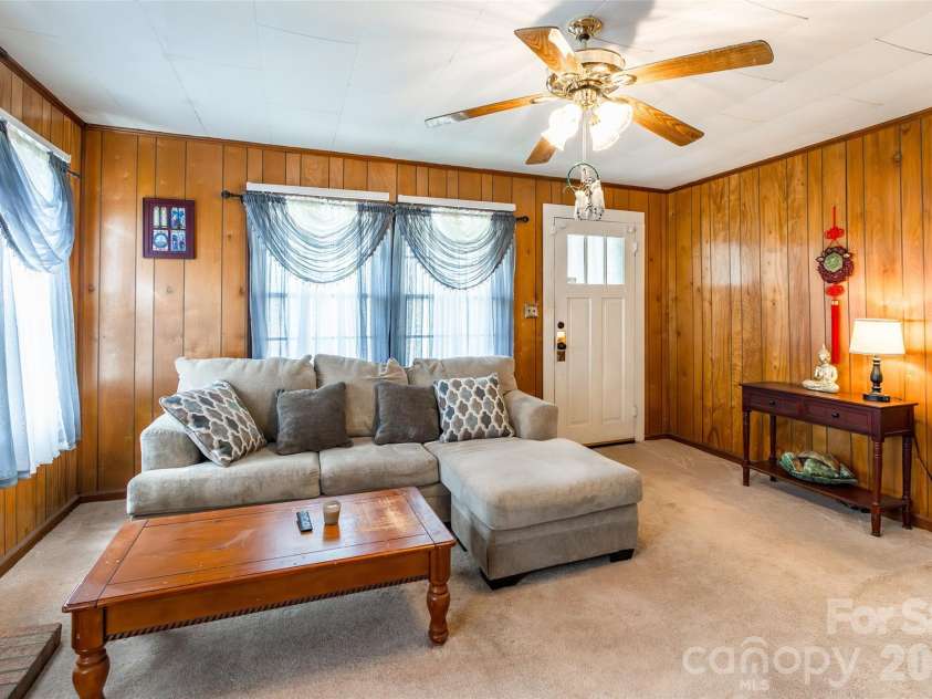 508 Old York Road, Chester, SC 29706.  MLS# CAR4369230, YatesRealty ID 14326. 