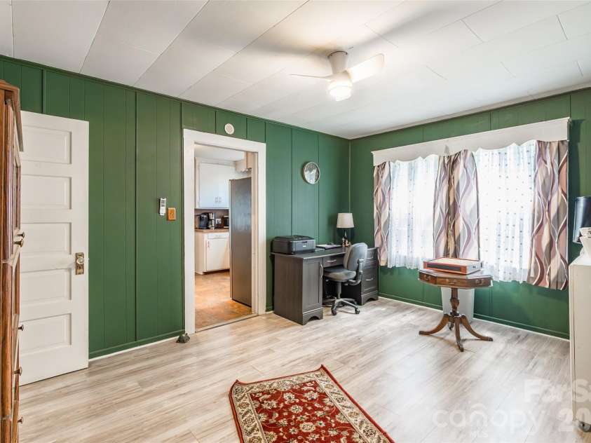 508 Old York Road, Chester, SC 29706.  MLS# CAR4369230, YatesRealty ID 14326. 