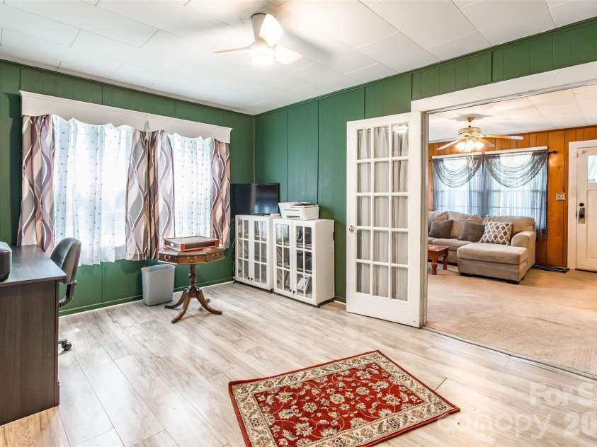 508 Old York Road, Chester, SC 29706.  MLS# CAR4369230, YatesRealty ID 14326. 