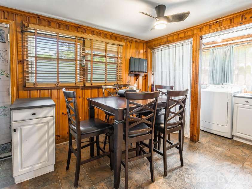 508 Old York Road, Chester, SC 29706.  MLS# CAR4369230, YatesRealty ID 14326. 