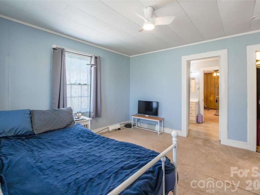 508 Old York Road, Chester, SC 29706.  MLS# CAR4369230, YatesRealty ID 14326. 