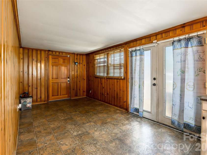 508 Old York Road, Chester, SC 29706.  MLS# CAR4369230, YatesRealty ID 14326. 
