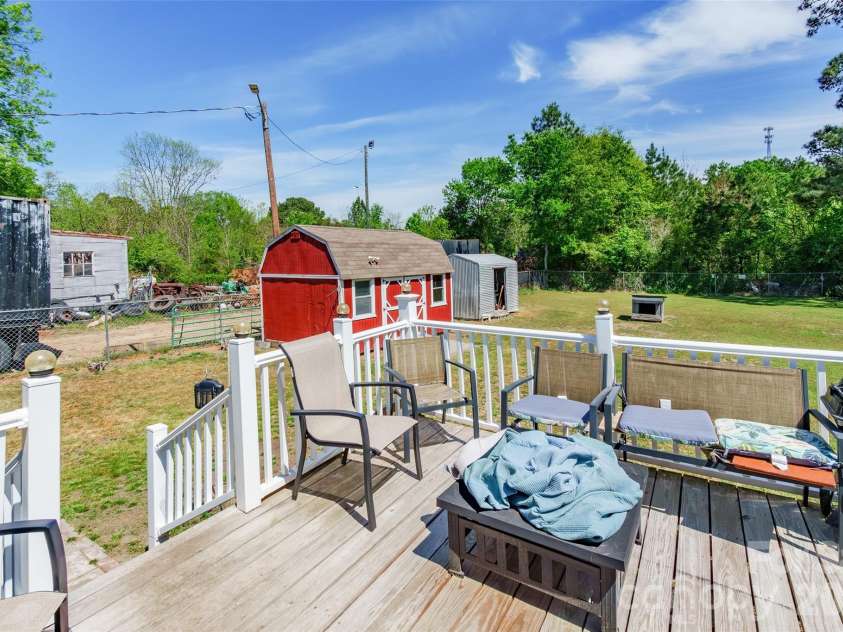 508 Old York Road, Chester, SC 29706.  MLS# CAR4369230, YatesRealty ID 14326. 
