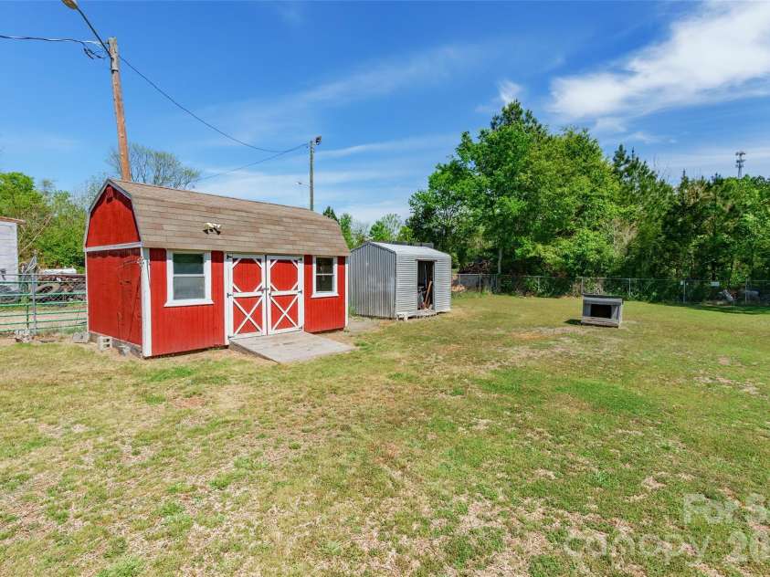 508 Old York Road, Chester, SC 29706.  MLS# CAR4369230, YatesRealty ID 14326. 