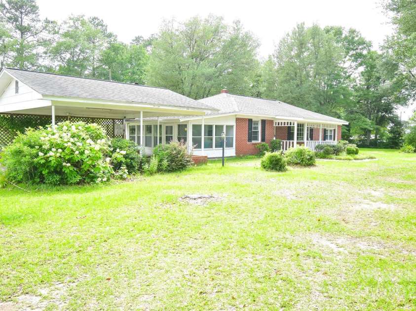 5199 Bethune Road, Kershaw, SC 29067.  MLS# CAR4260004, YatesRealty ID 14327. 