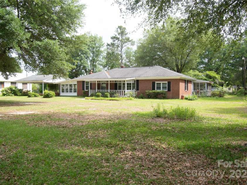 5199 Bethune Road, Kershaw, SC 29067.  MLS# CAR4260004, YatesRealty ID 14327. 