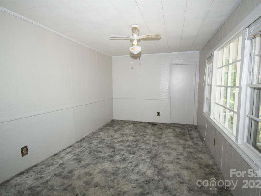 5199 Bethune Road, Kershaw, SC 29067.  MLS# CAR4260004, YatesRealty ID 14327. 