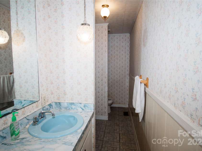 5199 Bethune Road, Kershaw, SC 29067.  MLS# CAR4260004, YatesRealty ID 14327. 