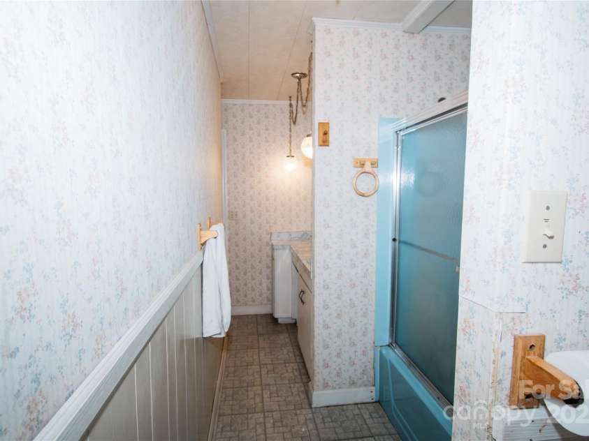 5199 Bethune Road, Kershaw, SC 29067.  MLS# CAR4260004, YatesRealty ID 14327. 