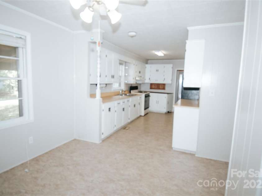 5199 Bethune Road, Kershaw, SC 29067.  MLS# CAR4260004, YatesRealty ID 14327. 