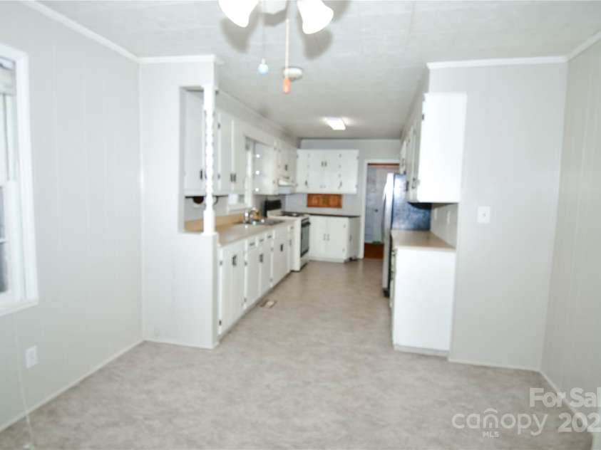 5199 Bethune Road, Kershaw, SC 29067.  MLS# CAR4260004, YatesRealty ID 14327. 