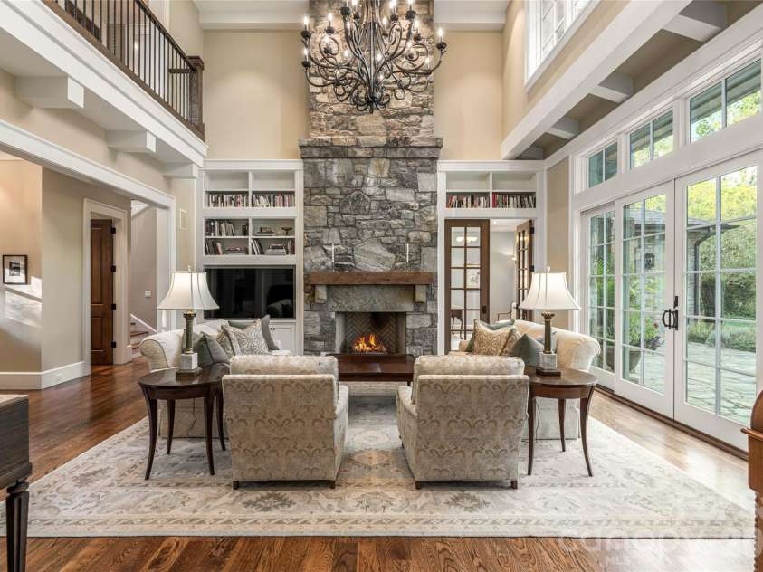 402 Vanderbilt Road, Asheville, NC 28803.  MLS# CAR4340539, YatesRealty ID 14328. 