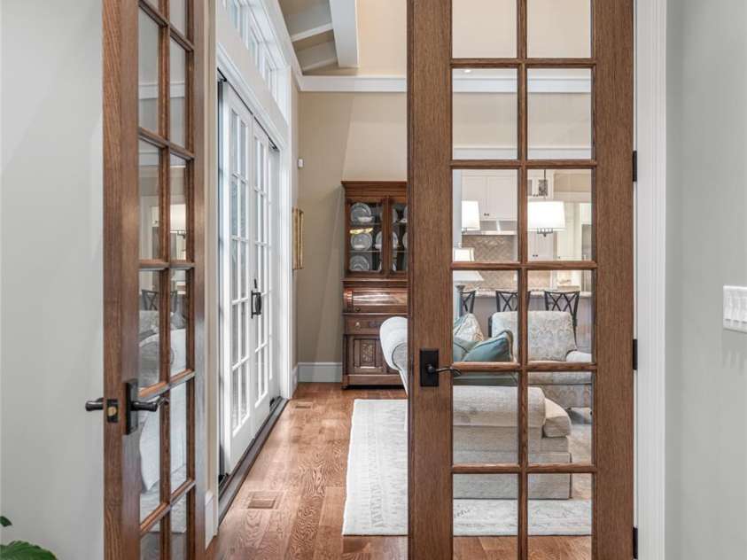 402 Vanderbilt Road, Asheville, NC 28803.  MLS# CAR4340539, YatesRealty ID 14328. 