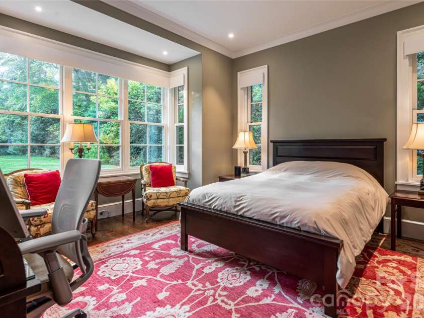 402 Vanderbilt Road, Asheville, NC 28803.  MLS# CAR4340539, YatesRealty ID 14328. 