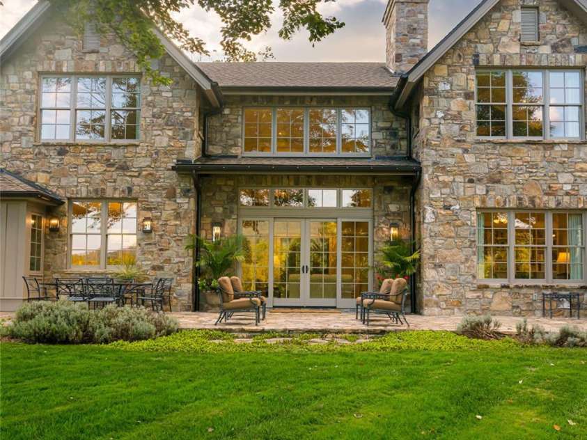 402 Vanderbilt Road, Asheville, NC 28803.  MLS# CAR4340539, YatesRealty ID 14328. 