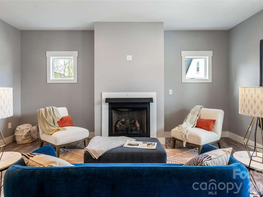 35 Alice Clement Lane, Asheville, NC 28803.  MLS# CAR4363133, YatesRealty ID 14329. 