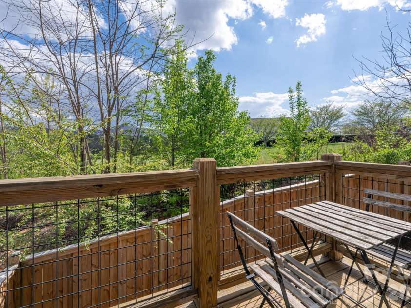 35 Alice Clement Lane, Asheville, NC 28803.  MLS# CAR4363133, YatesRealty ID 14329. 