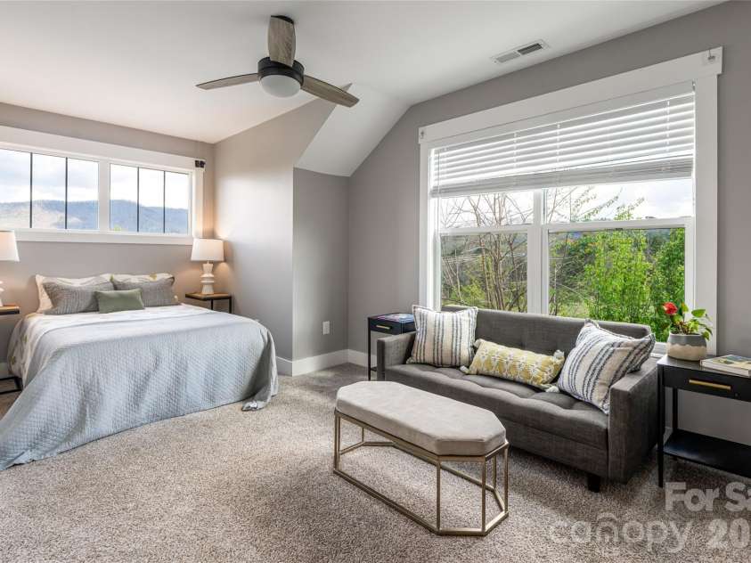 35 Alice Clement Lane, Asheville, NC 28803.  MLS# CAR4363133, YatesRealty ID 14329. 