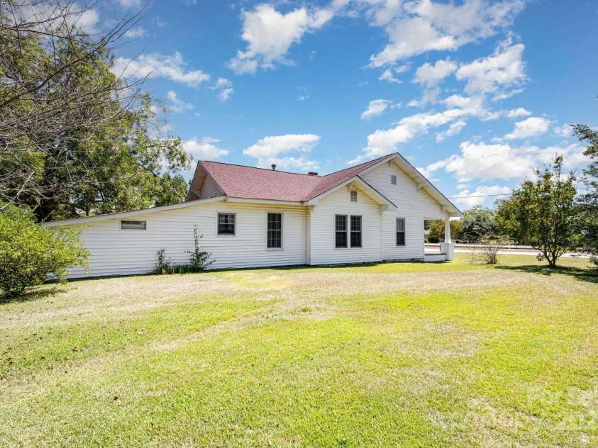 6963 Kershaw Camden Highway, Kershaw, SC 29067.  MLS# CAR4286798, YatesRealty ID 1433. 