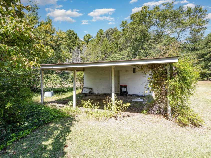 6963 Kershaw Camden Highway, Kershaw, SC 29067.  MLS# CAR4286798, YatesRealty ID 1433. 