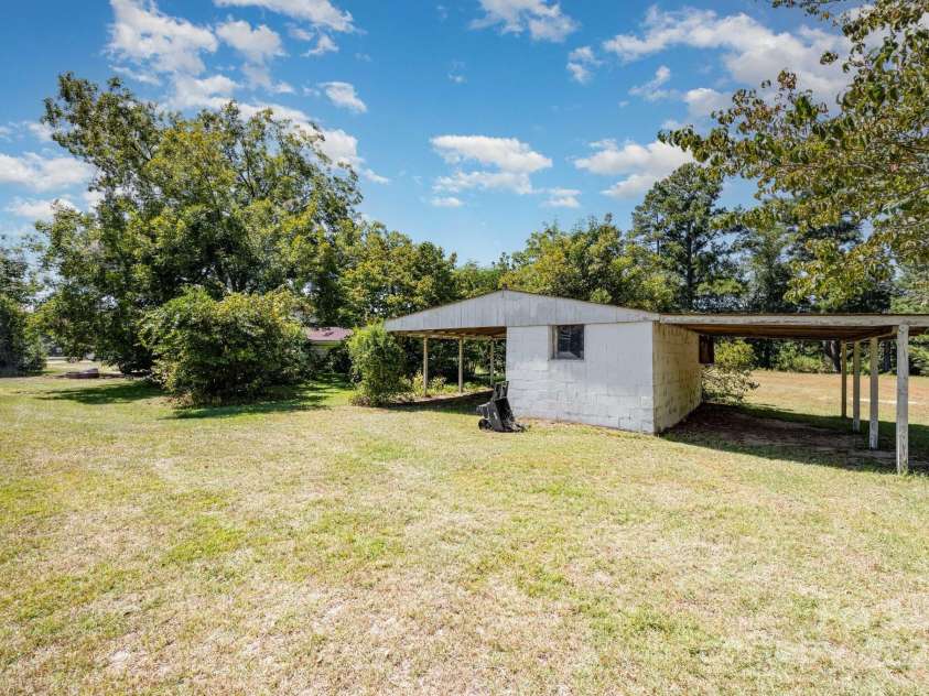 6963 Kershaw Camden Highway, Kershaw, SC 29067.  MLS# CAR4286798, YatesRealty ID 1433. 