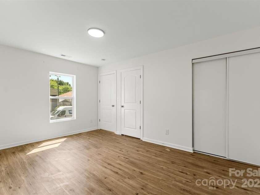 60 Valley Street, Concord, NC 28025.  MLS# CAR4258753, YatesRealty ID 14330. 