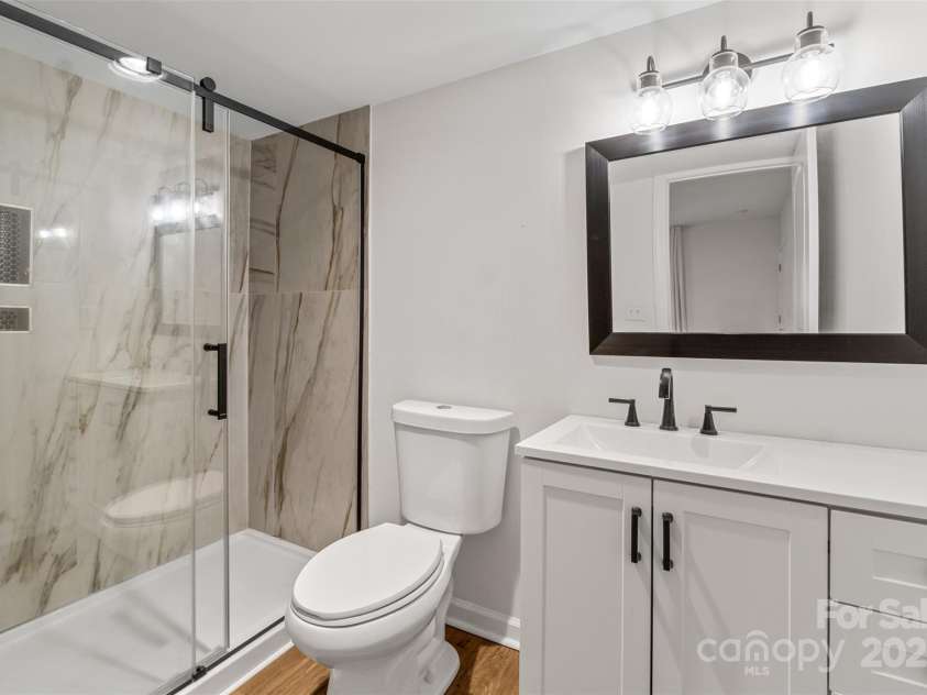 60 Valley Street, Concord, NC 28025.  MLS# CAR4258753, YatesRealty ID 14330. Primary Bath