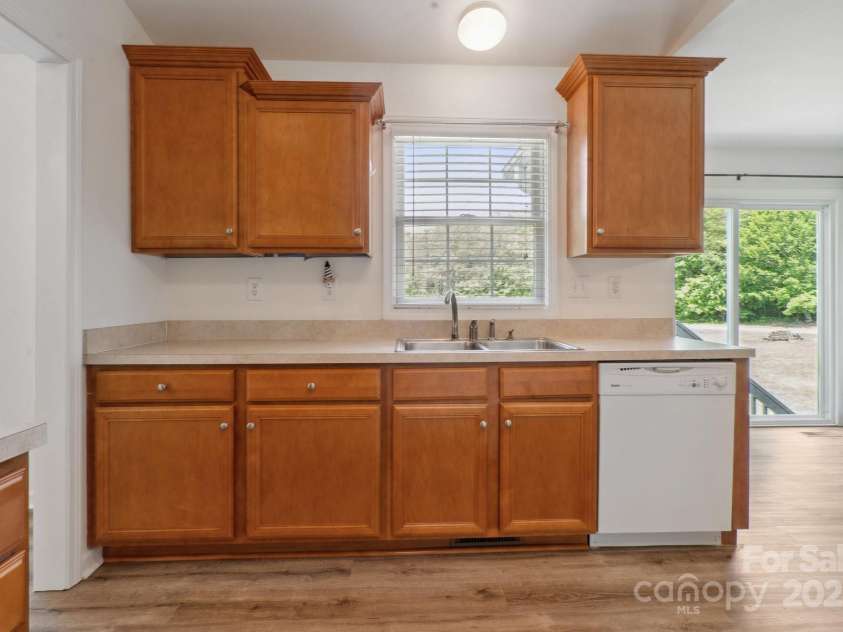 260 Treebark Road, Statesville, NC 28625.  MLS# CAR4251812, YatesRealty ID 14331. 