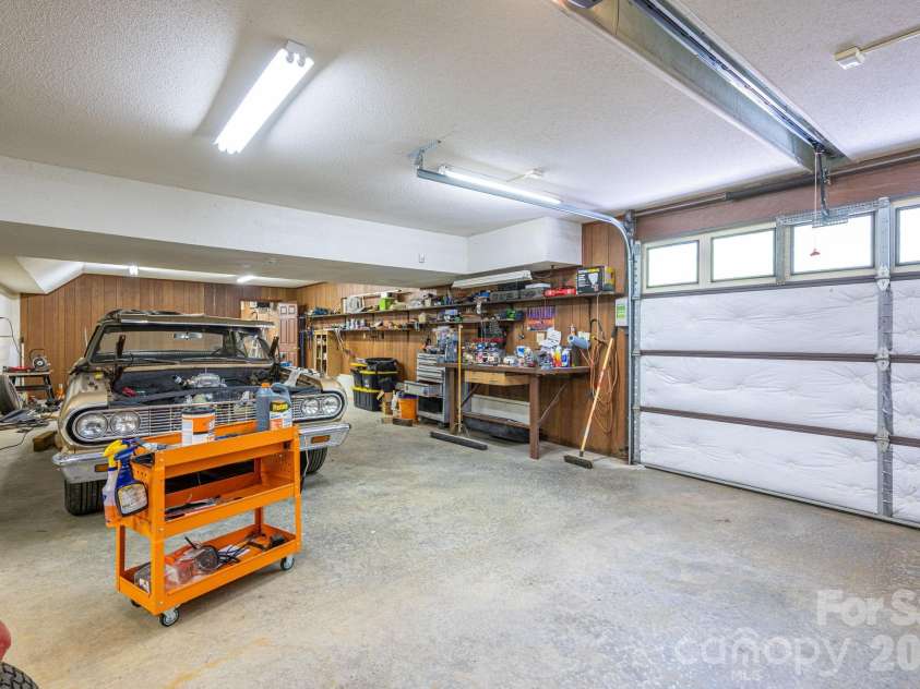 2835 Wimbledon Drive, Gastonia, NC 28056.  MLS# CAR4364886, YatesRealty ID 14331. Basement Garage + Workshop