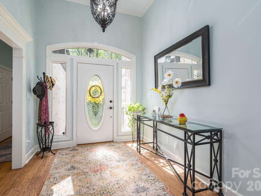 2835 Wimbledon Drive, Gastonia, NC 28056.  MLS# CAR4364886, YatesRealty ID 14331. Foyer