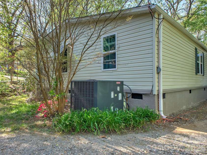 11 Rector Road, Weaverville, NC 28787.  MLS# CAR4370680, YatesRealty ID 14332. 