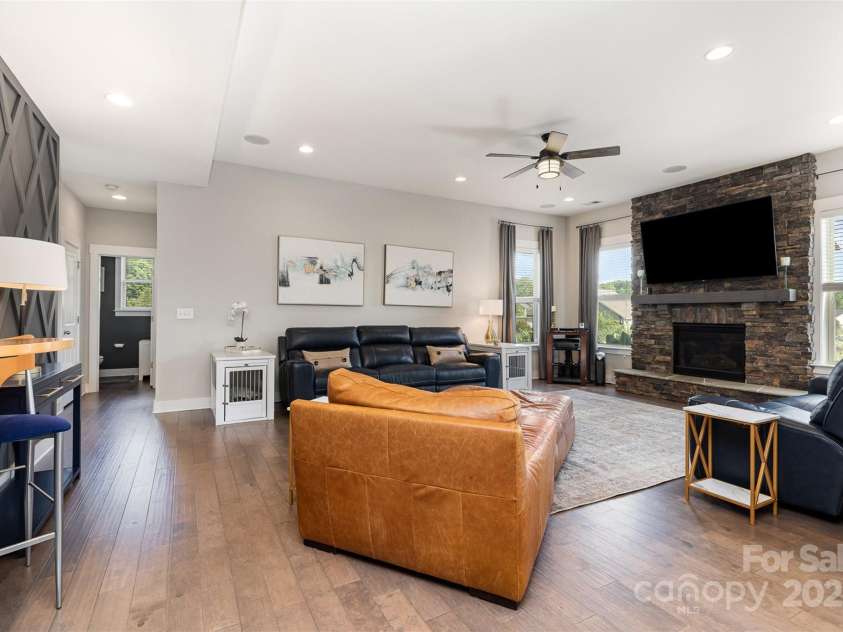 1098 Matchstick Place, Concord, NC 28025.  MLS# CAR4253781, YatesRealty ID 14333. 