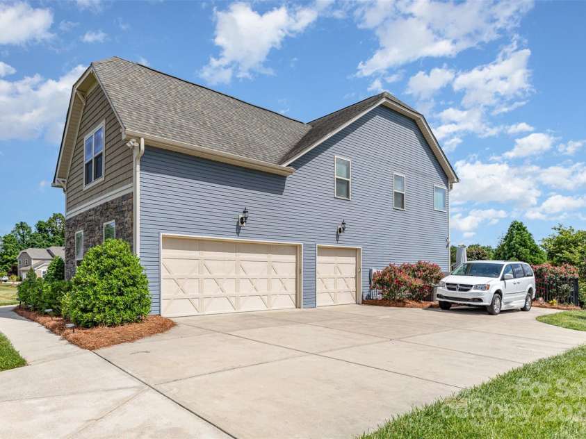 1098 Matchstick Place, Concord, NC 28025.  MLS# CAR4253781, YatesRealty ID 14333. 