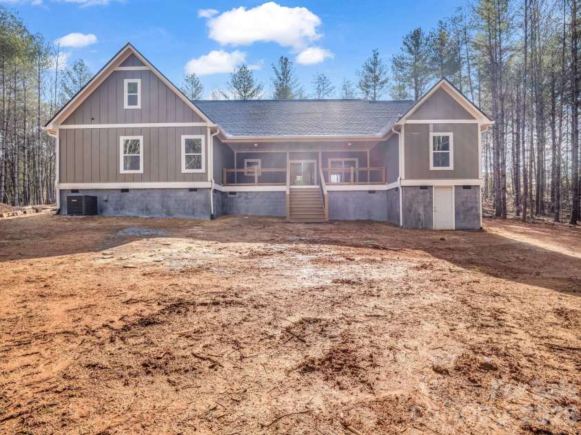 1057 Hawksbill Drive, Morganton, NC 28655.  MLS# CAR4337062, YatesRealty ID 14334. 