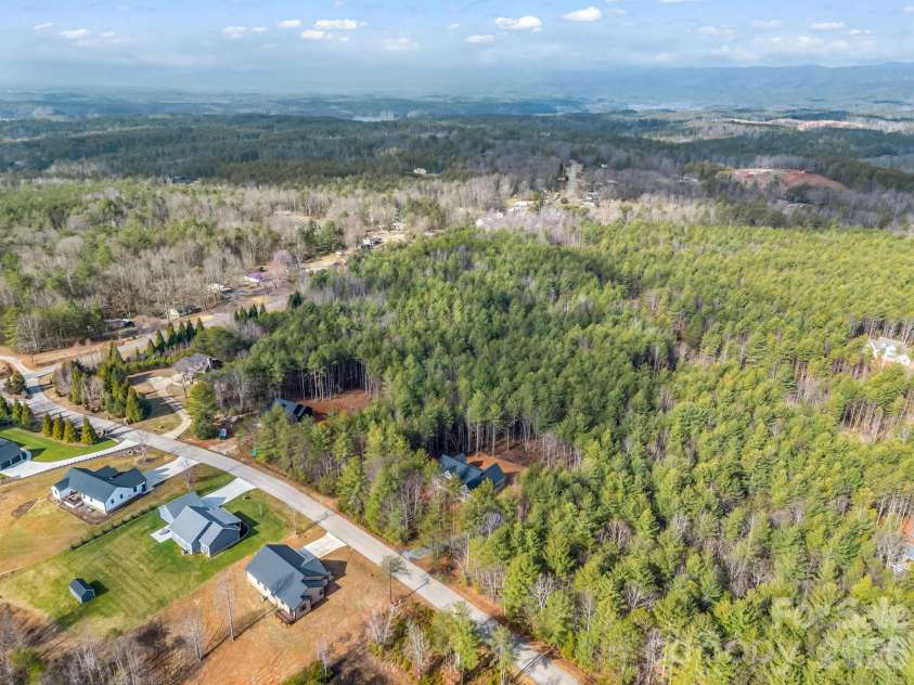 1057 Hawksbill Drive, Morganton, NC 28655.  MLS# CAR4337062, YatesRealty ID 14334. 