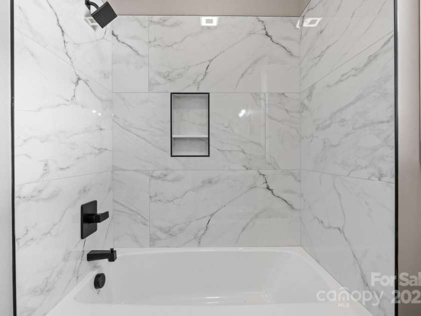 3733 Whitney Drive, Hickory, NC 28601.  MLS# CAR4250201, YatesRealty ID 14334. 