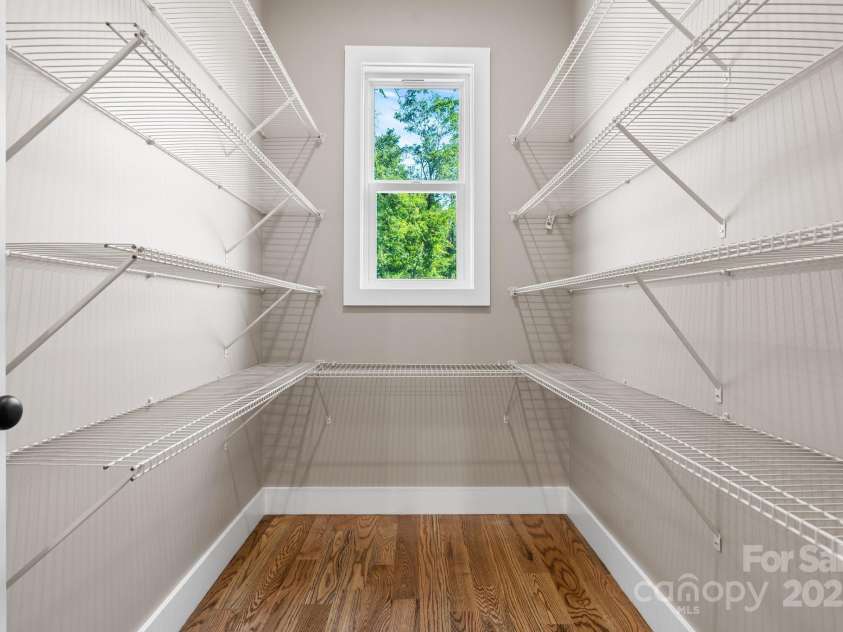 3733 Whitney Drive, Hickory, NC 28601.  MLS# CAR4308623, YatesRealty ID 14334. 