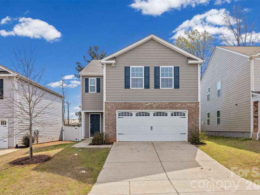 2120 Redstone Drive, York, SC 29745.  MLS# CAR4249334, YatesRealty ID 14335. 