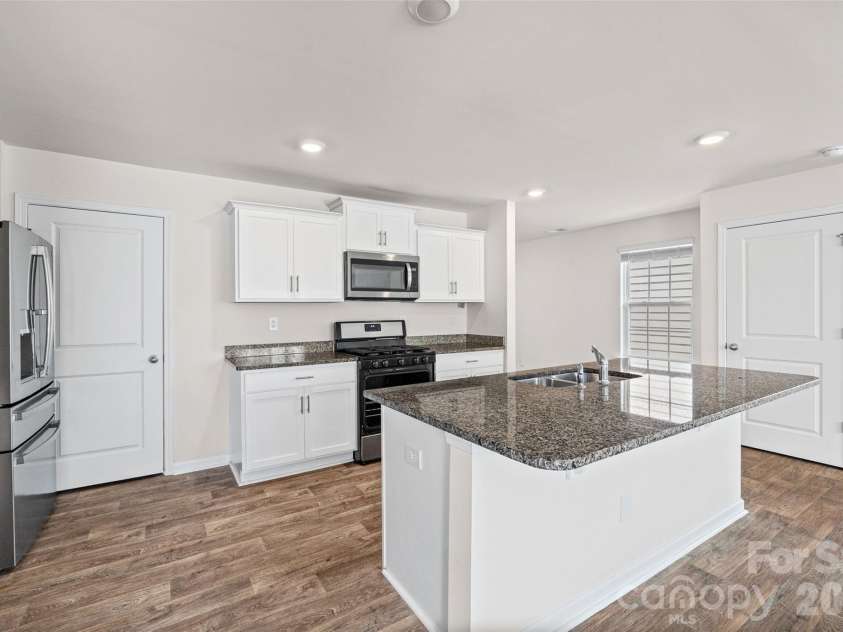 2120 Redstone Drive, York, SC 29745.  MLS# CAR4249334, YatesRealty ID 14335. 