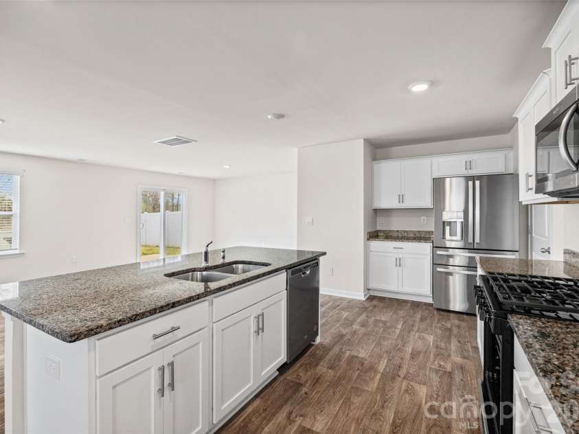 2120 Redstone Drive, York, SC 29745.  MLS# CAR4249334, YatesRealty ID 14335. 