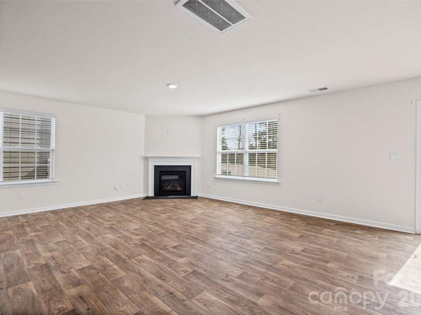 2120 Redstone Drive, York, SC 29745.  MLS# CAR4249334, YatesRealty ID 14335. 