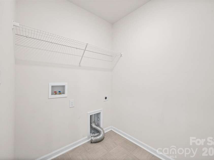 2120 Redstone Drive, York, SC 29745.  MLS# CAR4249334, YatesRealty ID 14335. 