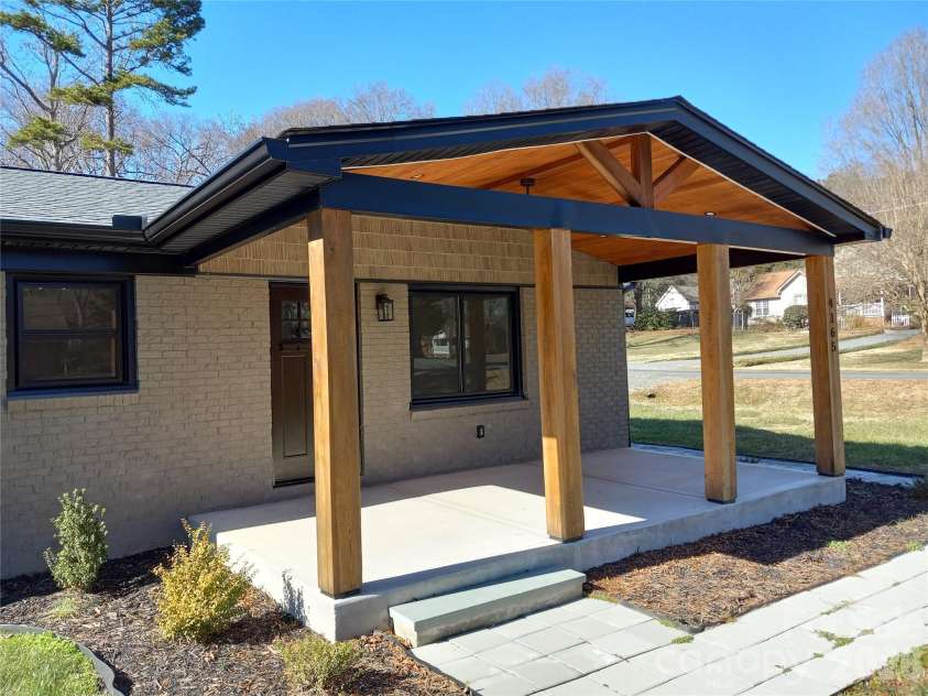 4165 Laurelwood Court, Concord, NC 28025.  MLS# CAR4320907, YatesRealty ID 14335. 