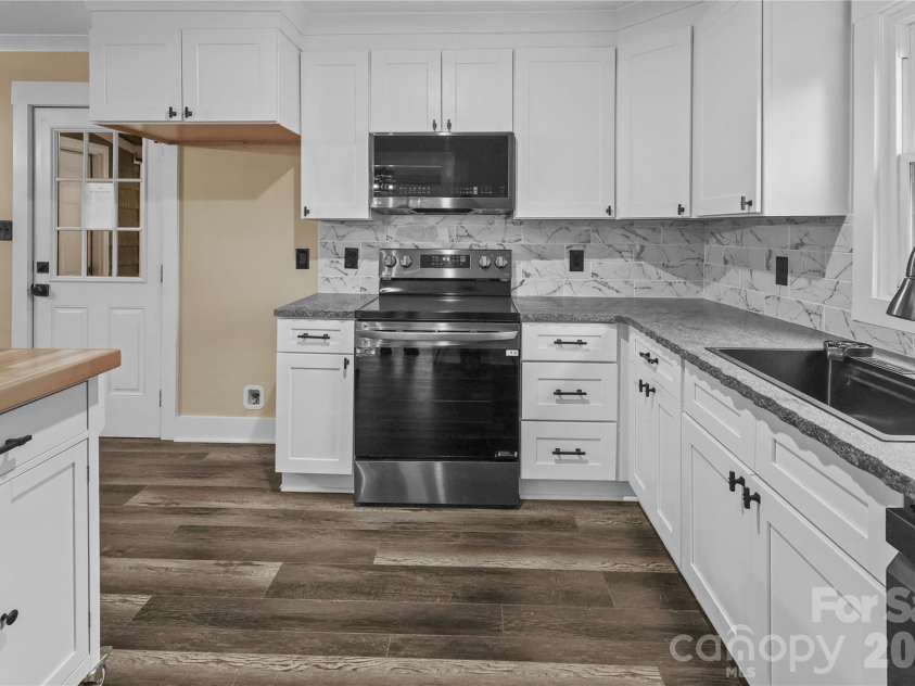 4165 Laurelwood Court, Concord, NC 28025.  MLS# CAR4320907, YatesRealty ID 14335. 