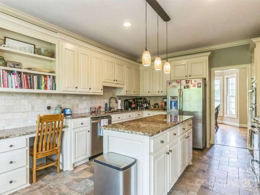136 Dogwood Lane, Shelby, NC 28150.  MLS# CAR4250767, YatesRealty ID 14336. 