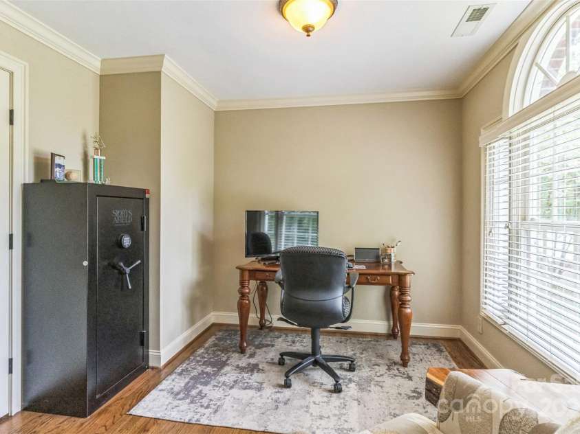 136 Dogwood Lane, Shelby, NC 28150.  MLS# CAR4250767, YatesRealty ID 14336. 