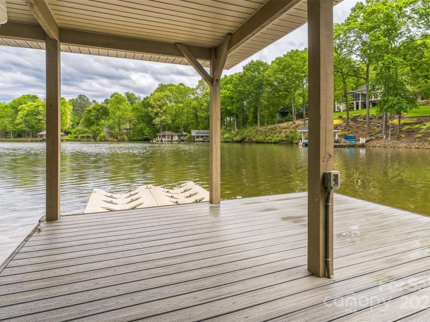 136 Dogwood Lane, Shelby, NC 28150.  MLS# CAR4250767, YatesRealty ID 14336. 