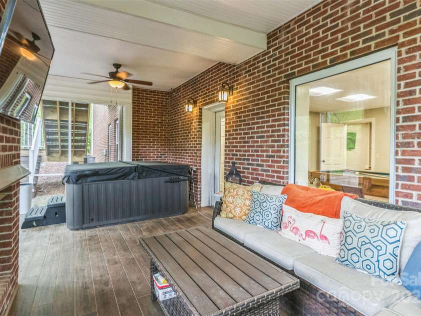 136 Dogwood Lane, Shelby, NC 28150.  MLS# CAR4250767, YatesRealty ID 14336. 